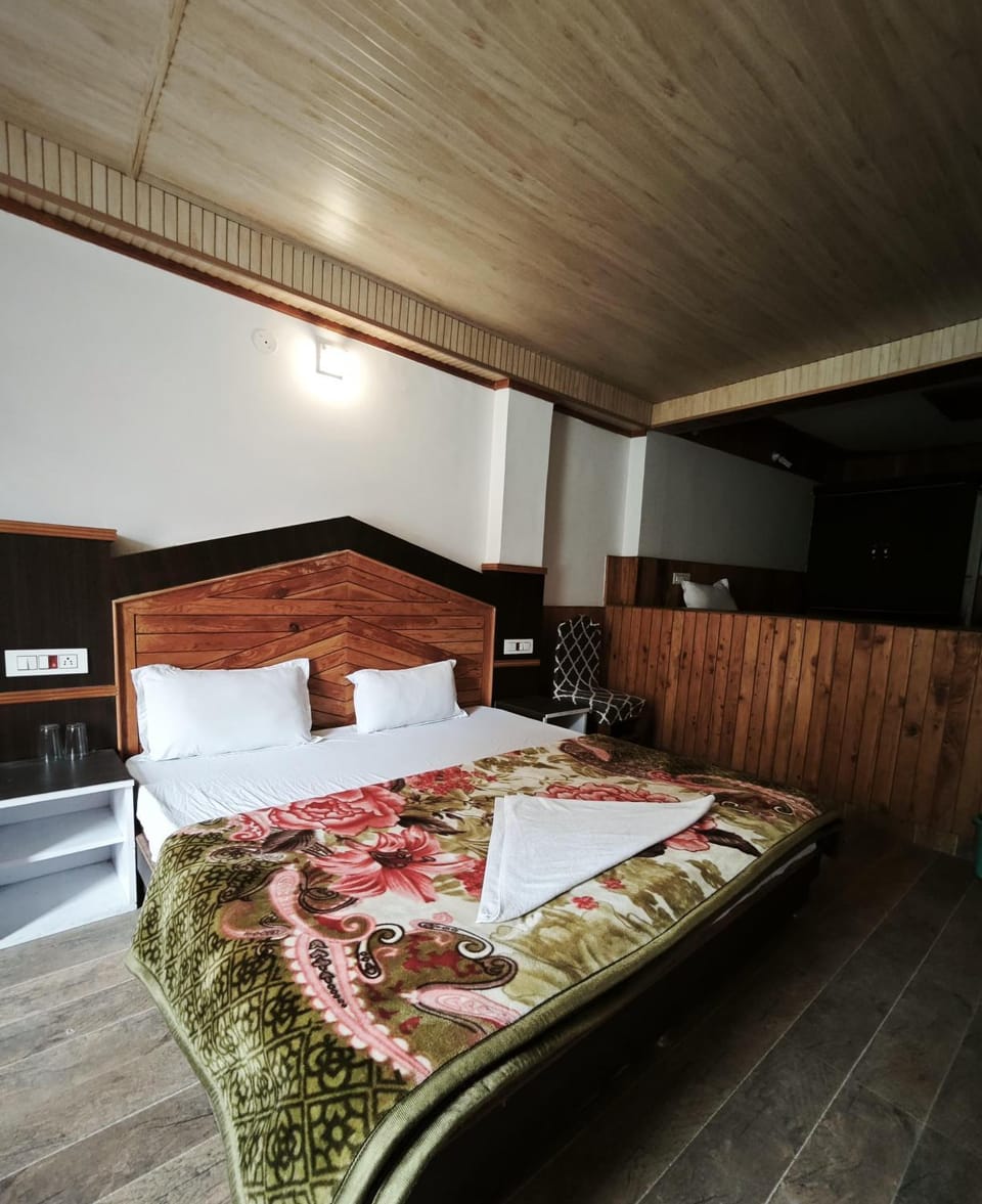 Laughter Love Live Hotel in Himachal Pradesh