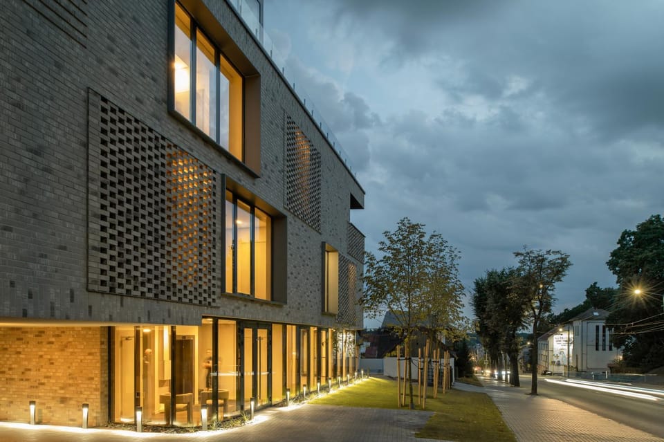 Neighbourhood, Street view