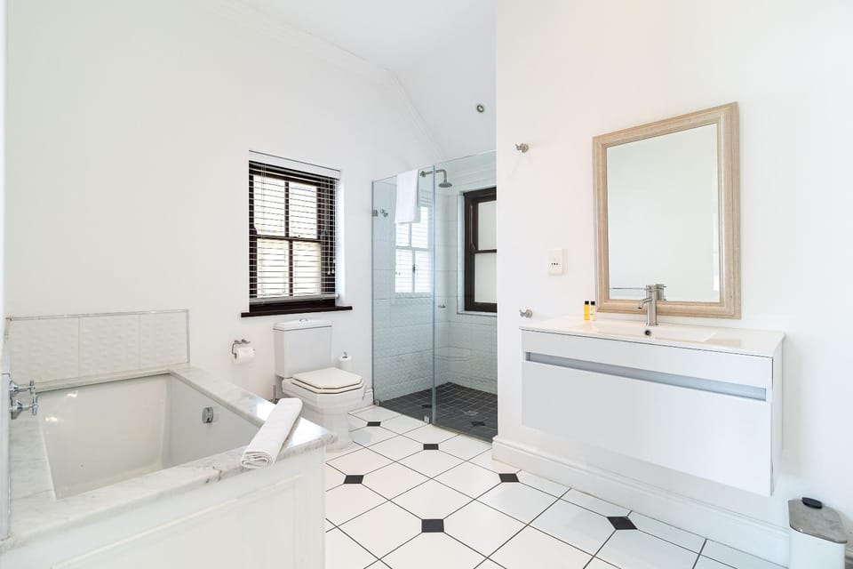 Toilet, Bathroom, Bath, towels