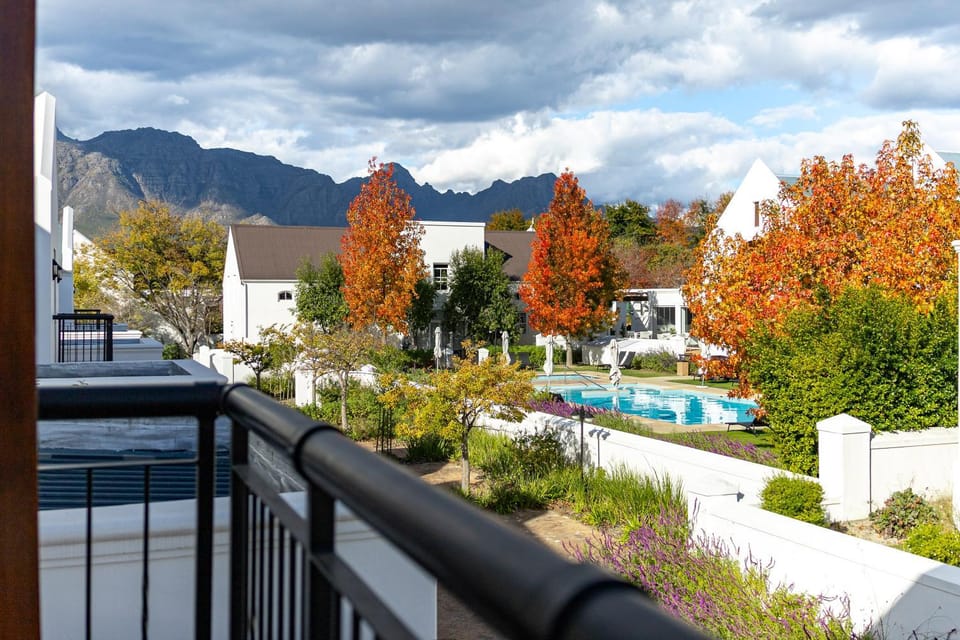 Natural landscape, Garden view, Mountain view, Pool view