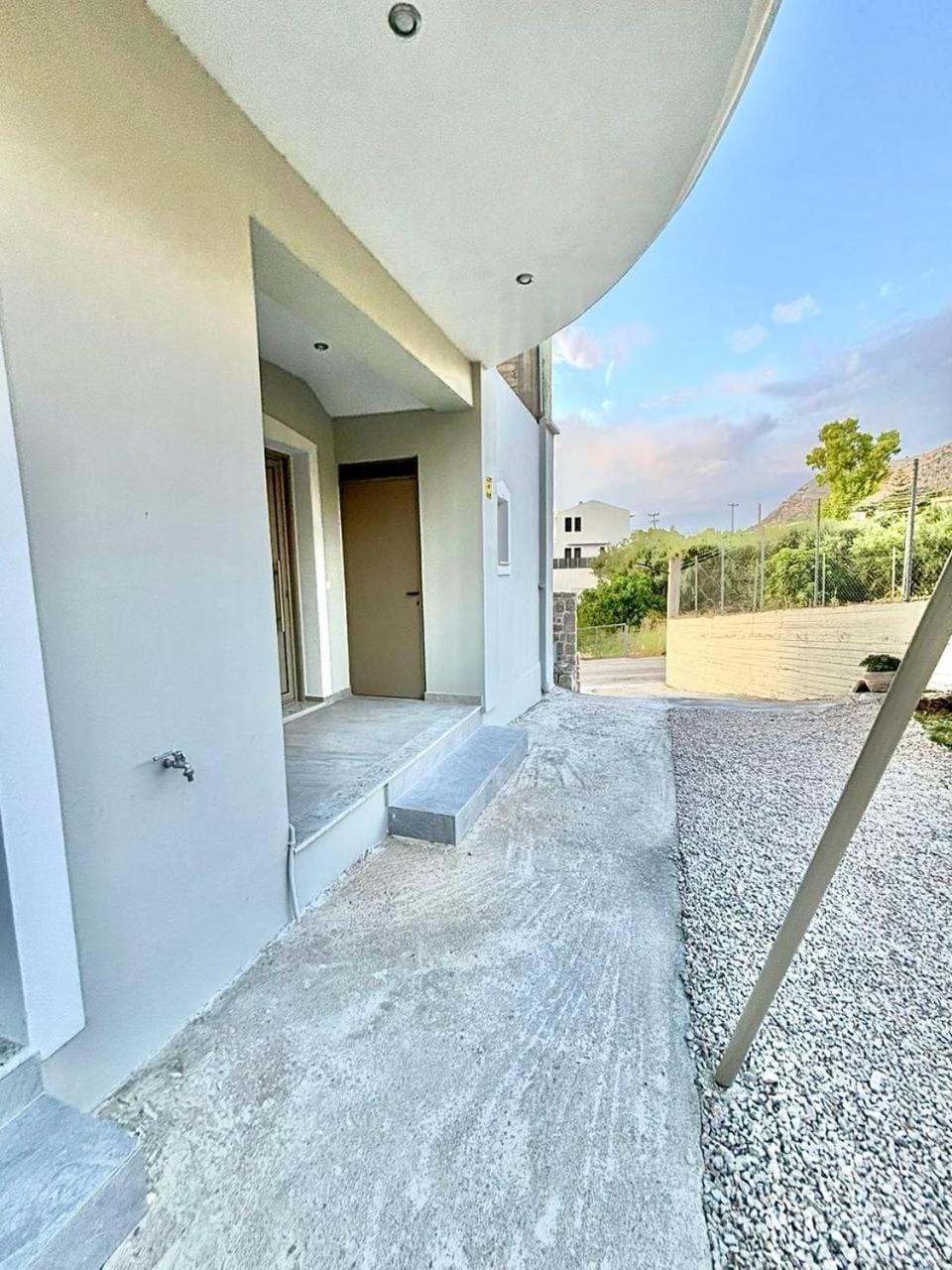 Property building, Day, View (from property/room), Balcony/Terrace