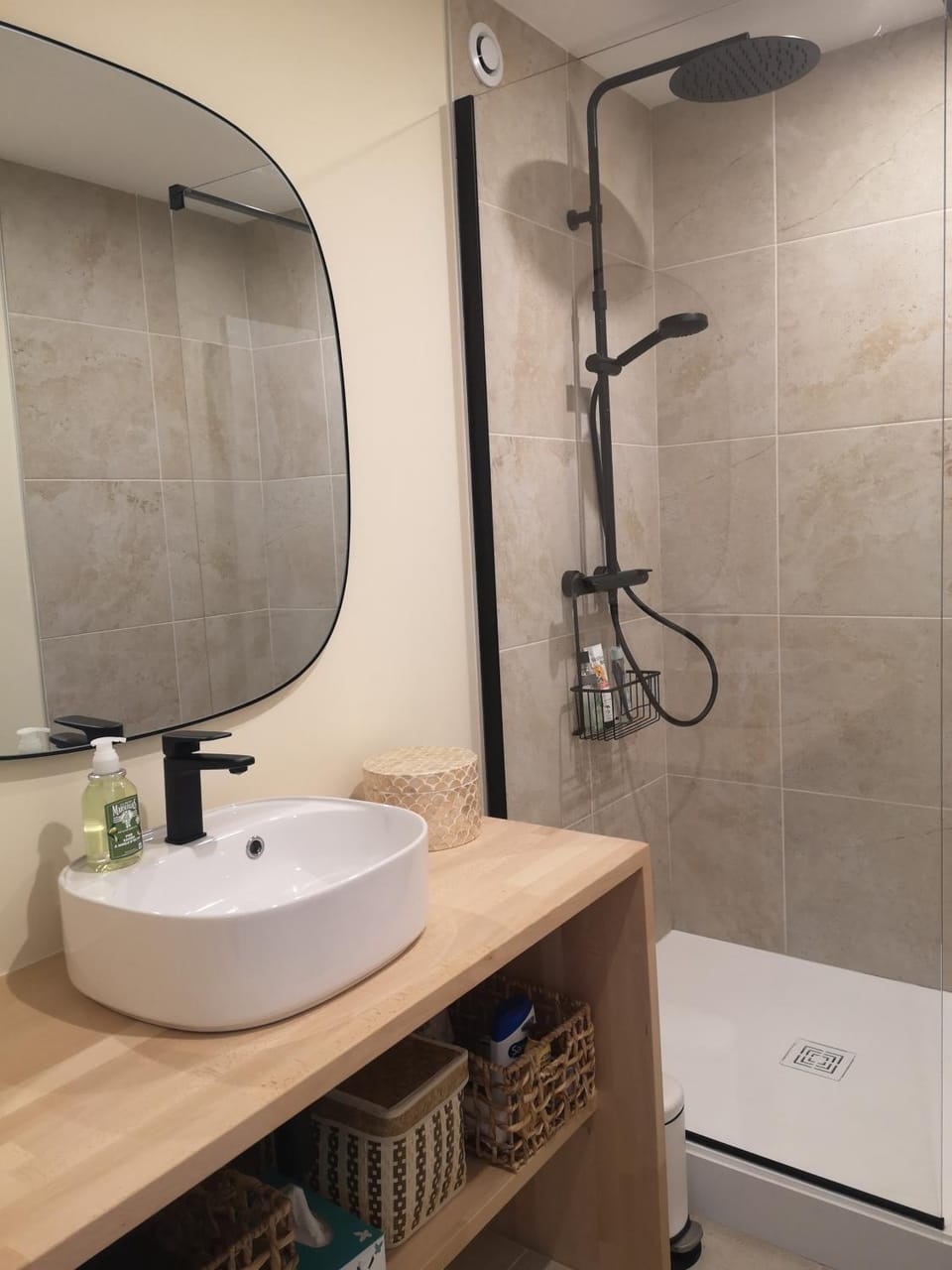 Shower, Bathroom
