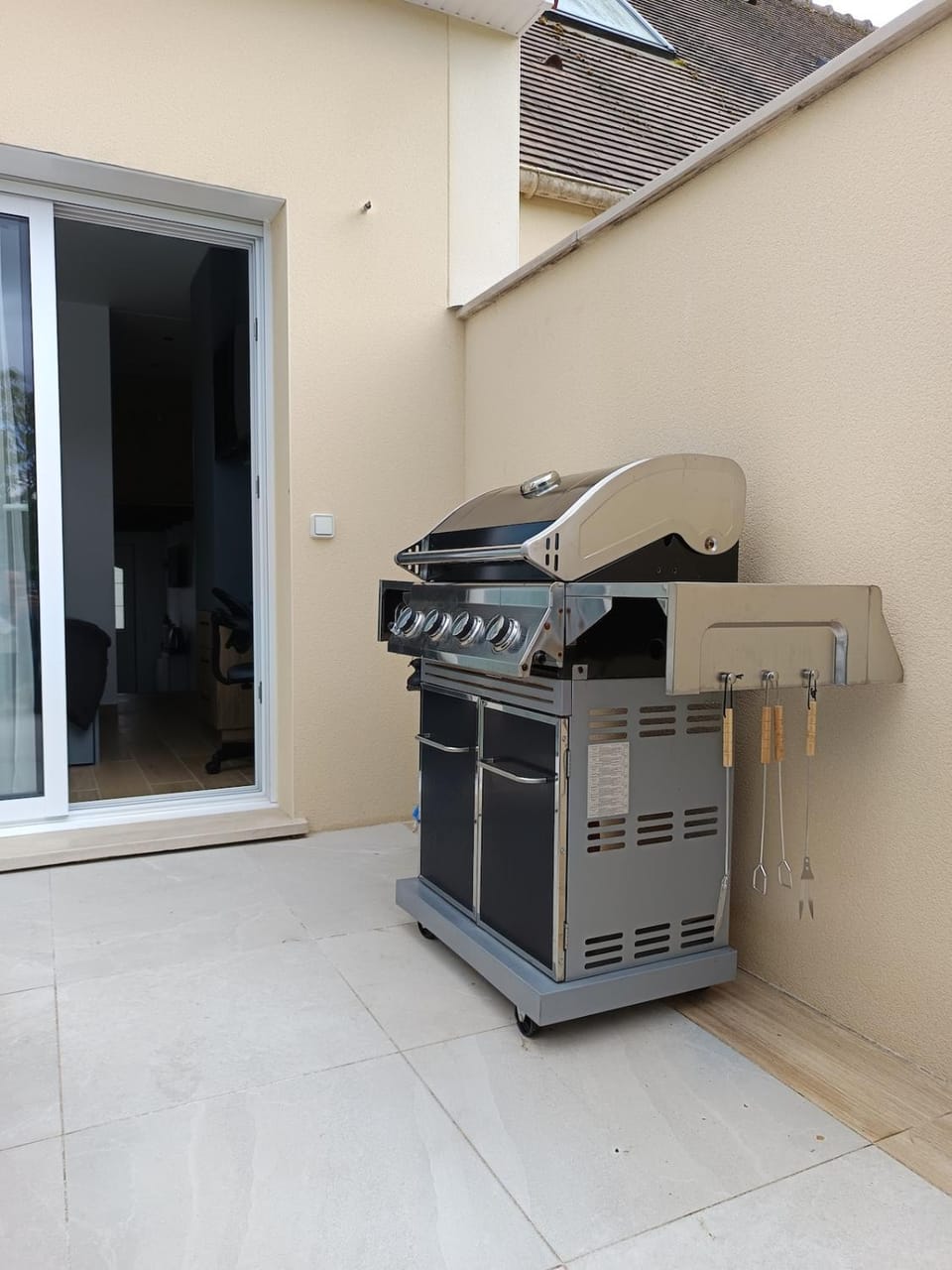Extension indépendante avec extérieur 35min Disney Apartment in Île-de-France
