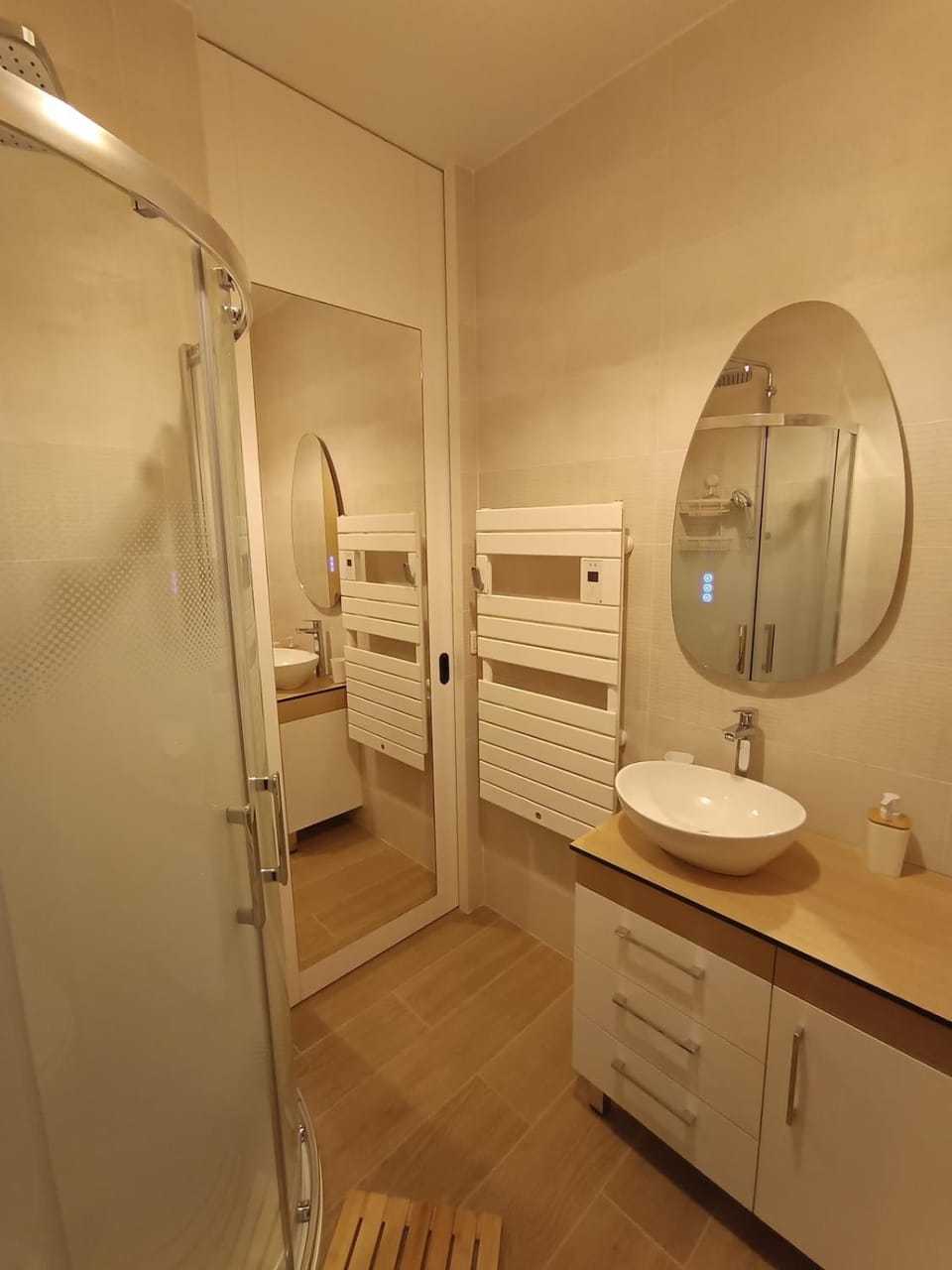 Extension indépendante avec extérieur 35min Disney Apartment in Île-de-France