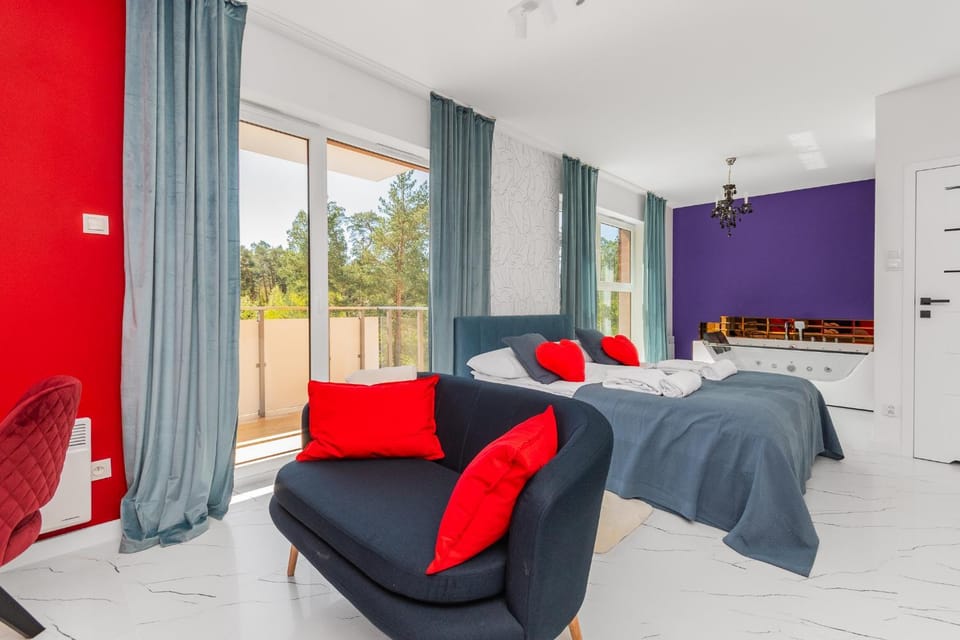 Bed, Hot Tub, View (from property/room), Seating area