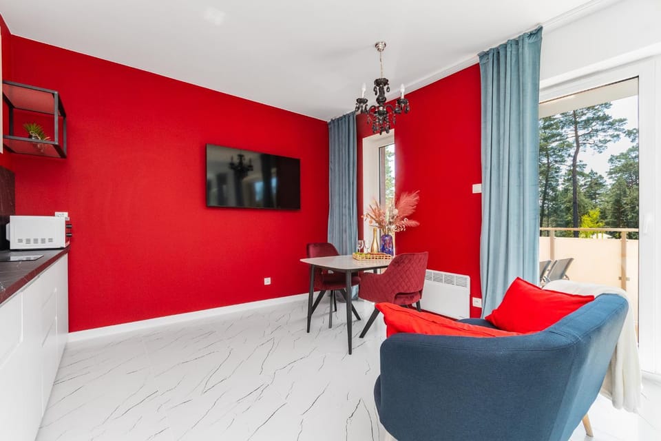 TV and multimedia, View (from property/room), Kitchen or kitchenette, Seating area