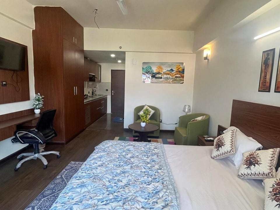 Highrise Haven 305 Apartment in Dehradun