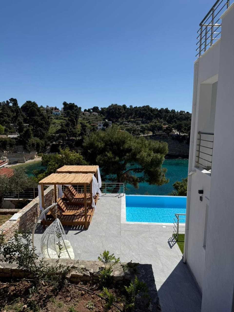 Day, View (from property/room), Swimming pool, sunbed