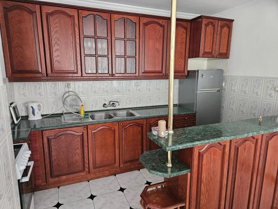 dishwasher, minibar, oven, pet friendly, stove