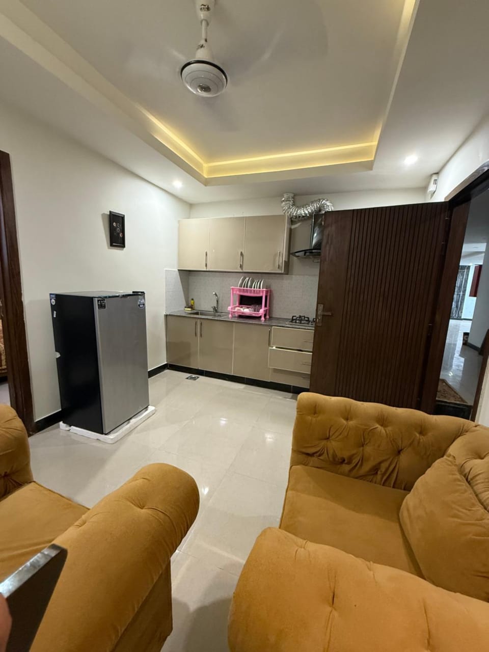 Bright & Modern 1BR Flat in Bahria Town Phase 7 Apartment in Islamabad