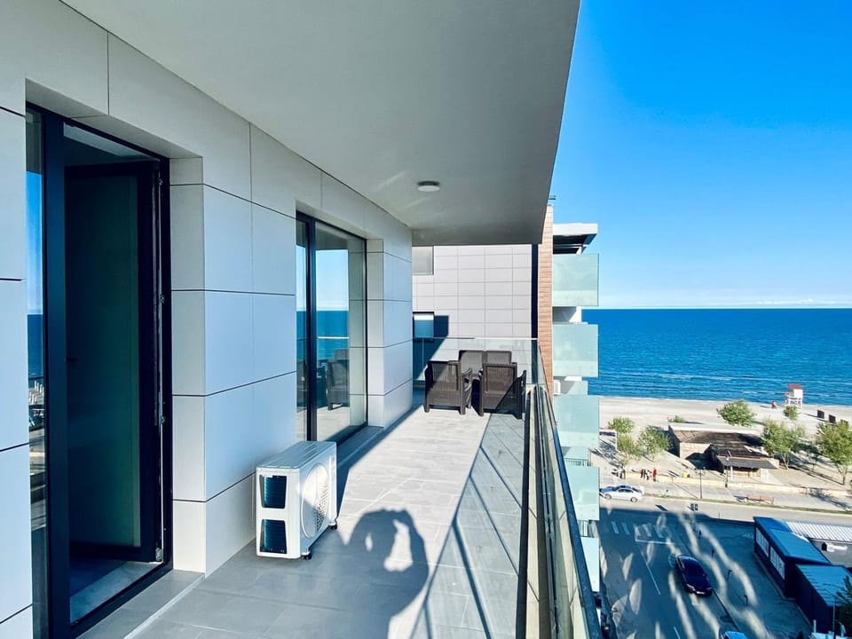 Onix SD Luxury Sea View 42 Apartment in Constanța County