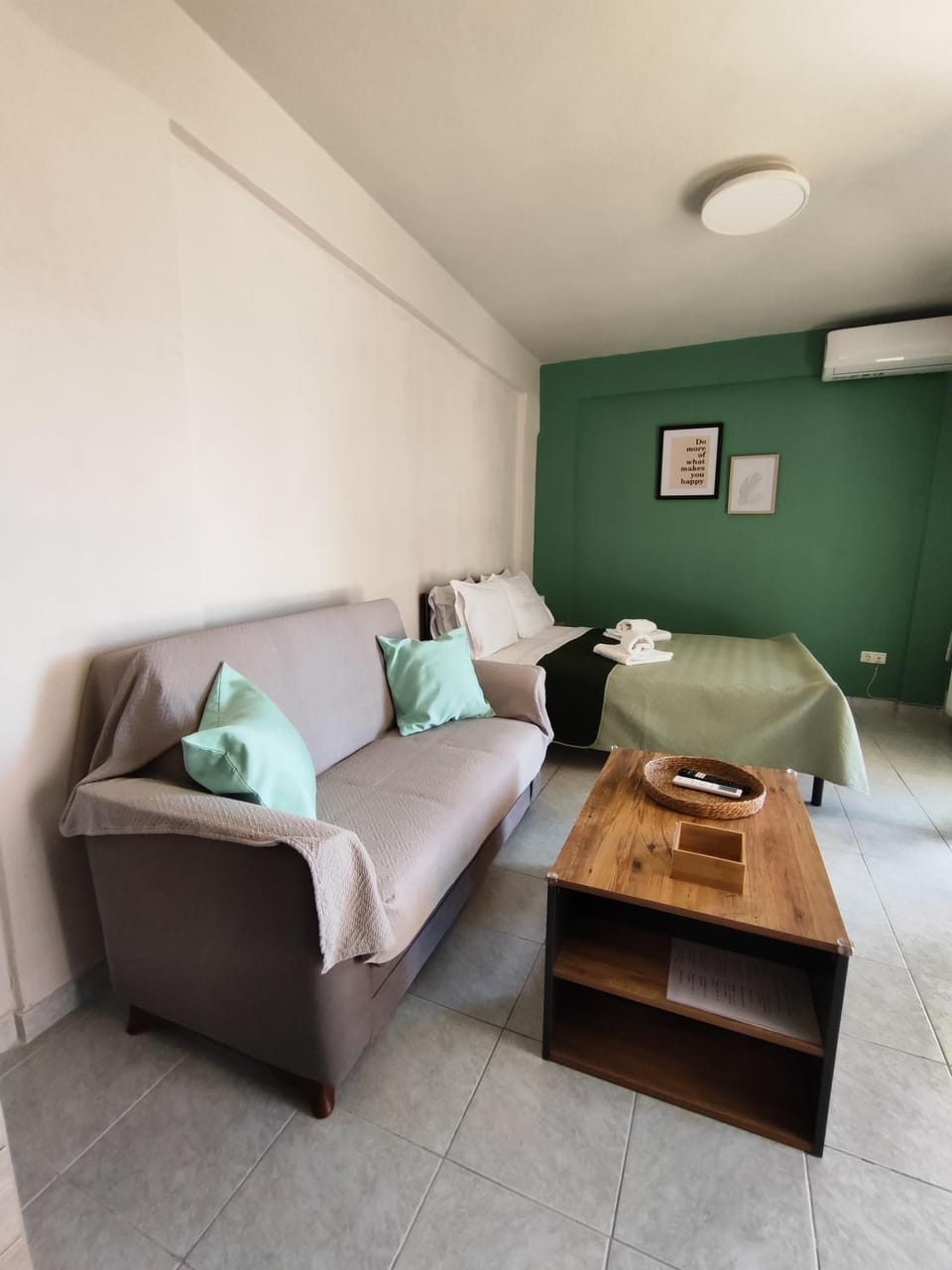 Mint Breeze Studio Apartment in Kavala