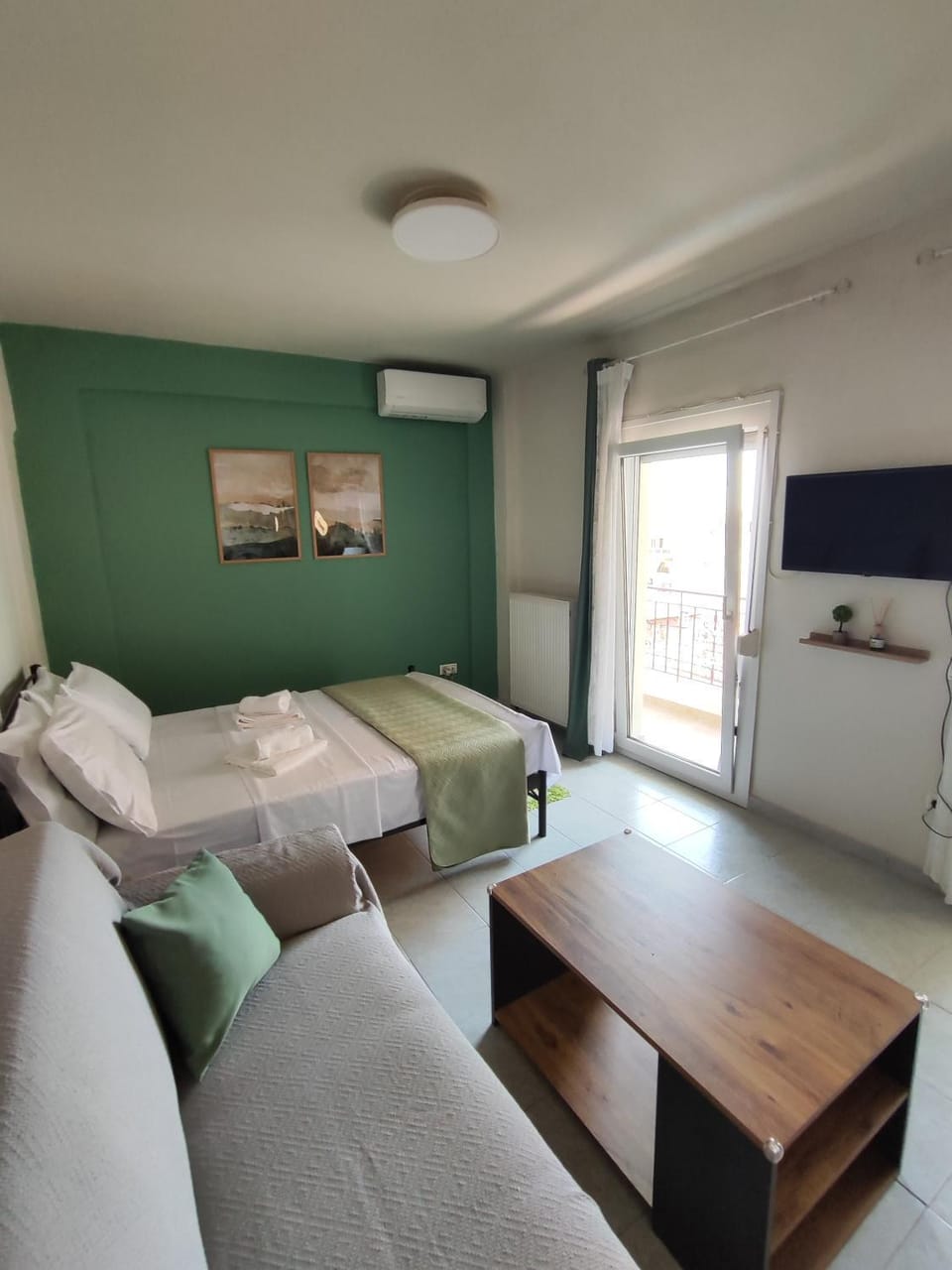 Mint Breeze Studio Apartment in Kavala