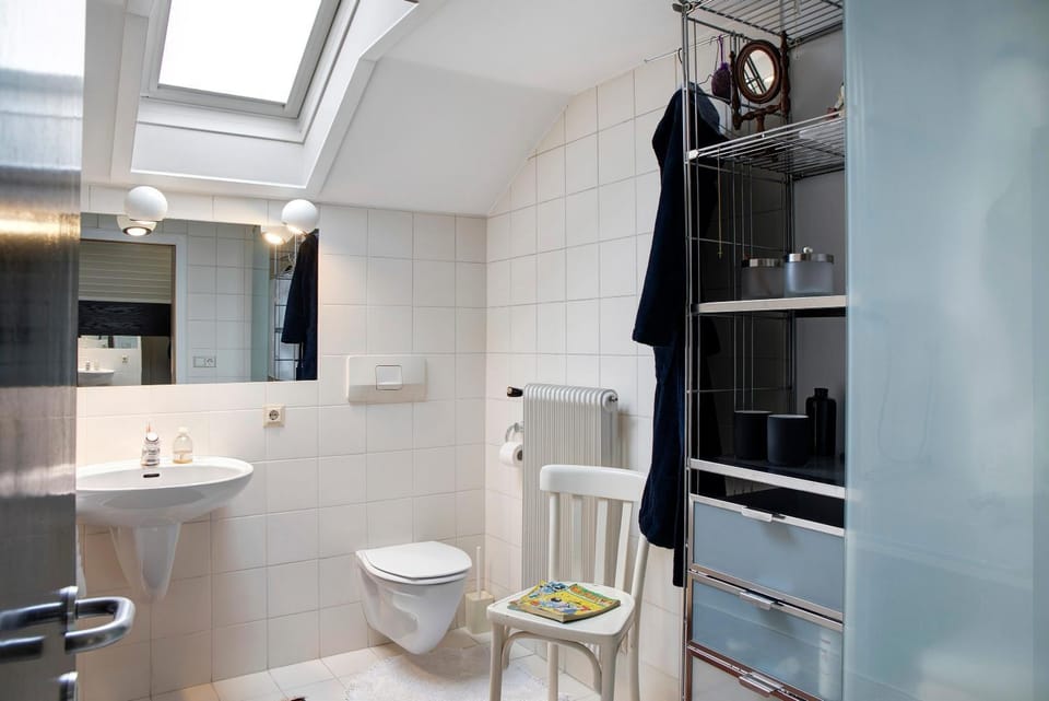 Bathroom, Living room