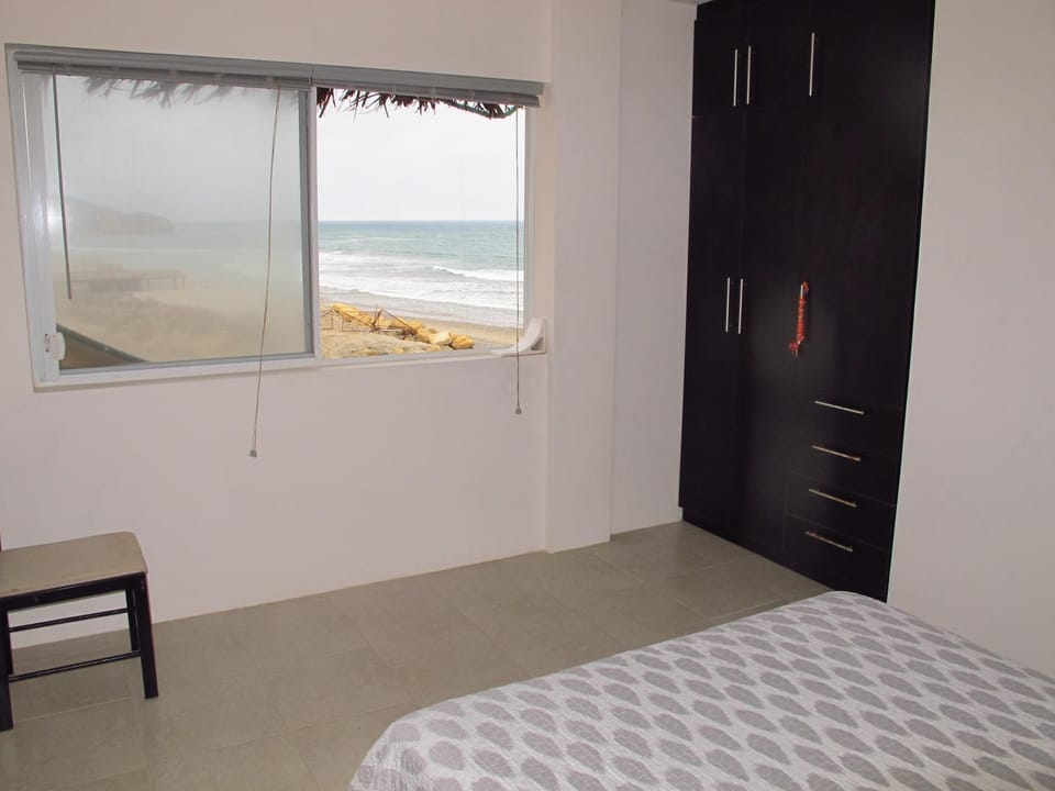 Bed, Bedroom, Sea view