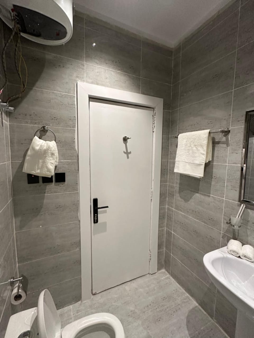 شقة فندقية حي الصحافة بالرياض أنيقة وجديدة وحديقة خاصة Apartment in Riyadh
