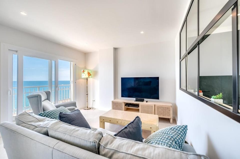Living room, Sea view