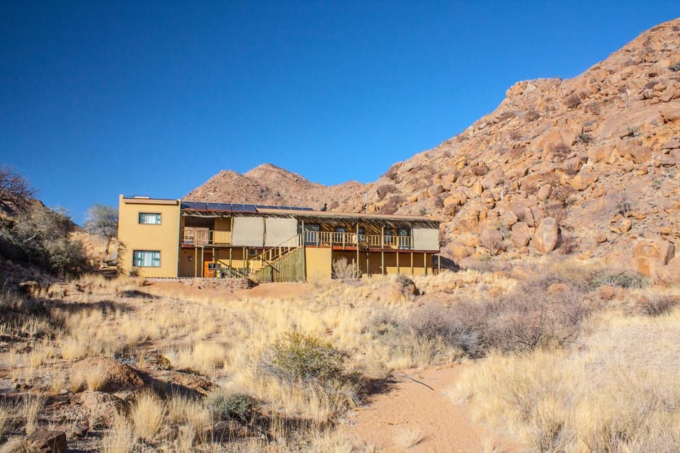 Property building, Day, Mountain view
