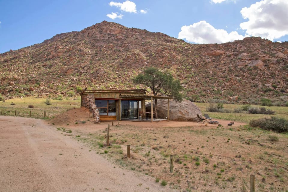 Property building, Natural landscape, Mountain view