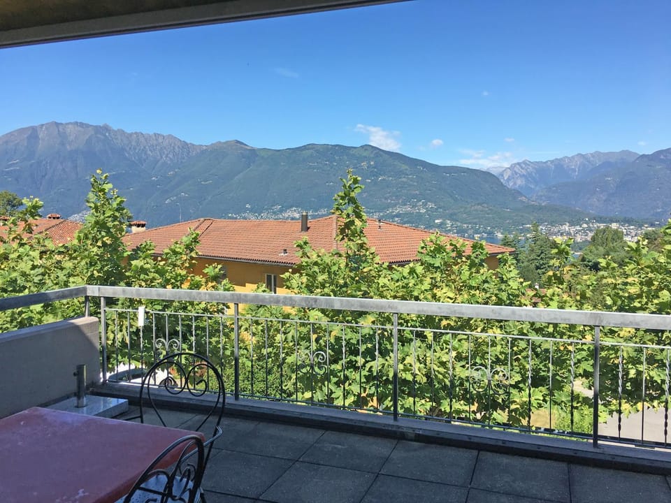 Res Roncaccio, Cancro by HolAp SA Apartment in Ascona