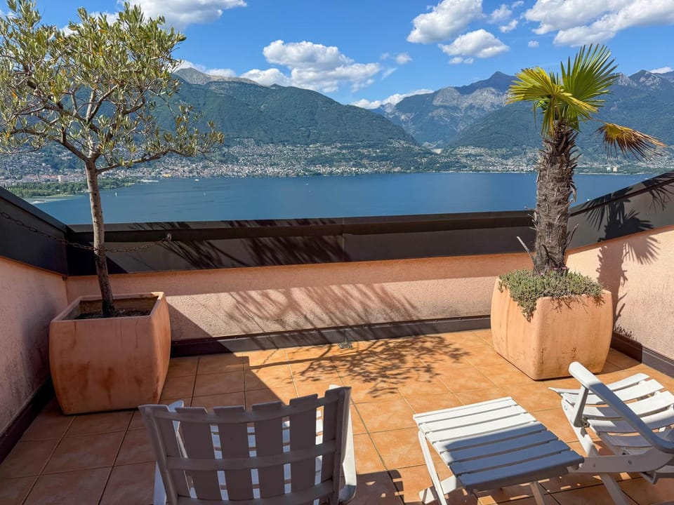 Orizzonte Blu by HolAp SA Apartment in Canton of Ticino