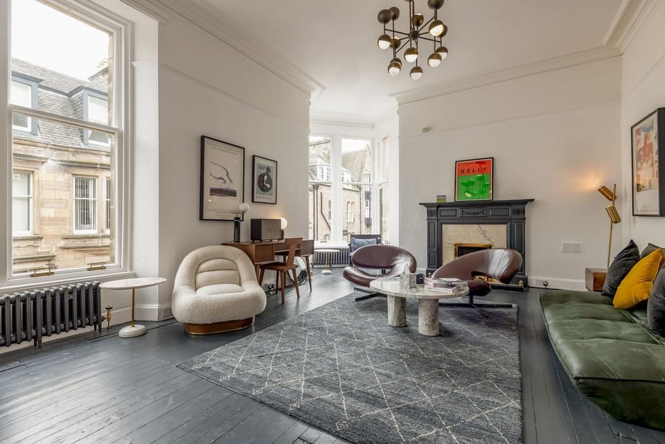 Communal lounge/ TV room, Living room