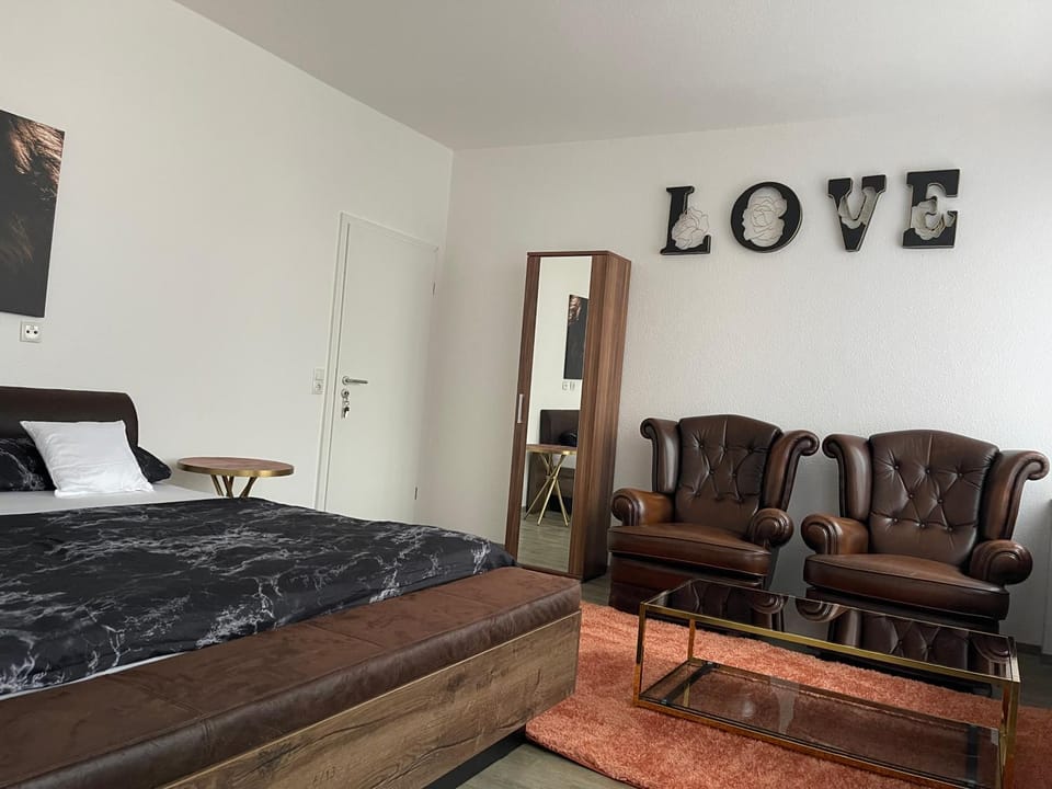 5 Bedroom Apartment in Kassel City Center Perfect for groups and families Apartment in Kassel