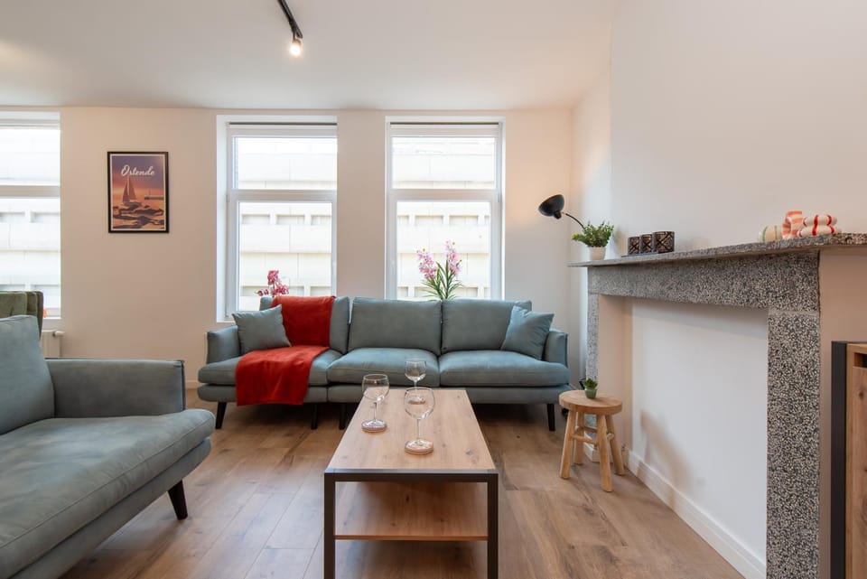 Communal lounge/ TV room, TV and multimedia, Seating area