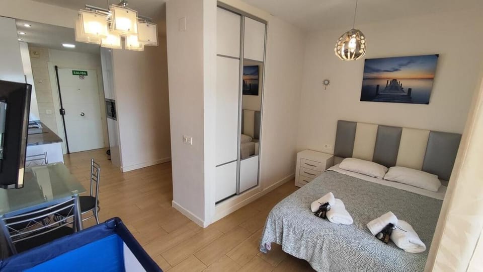 Benalbeach Excellent studio with good views Apartment in Benalmadena