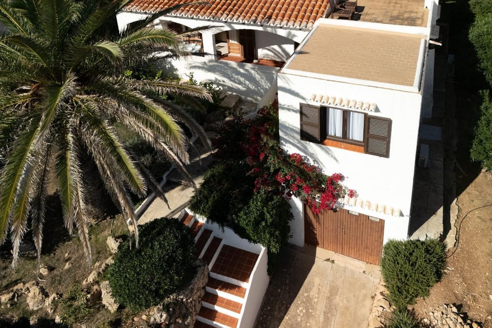 Property building, Day, Garden, Garden view