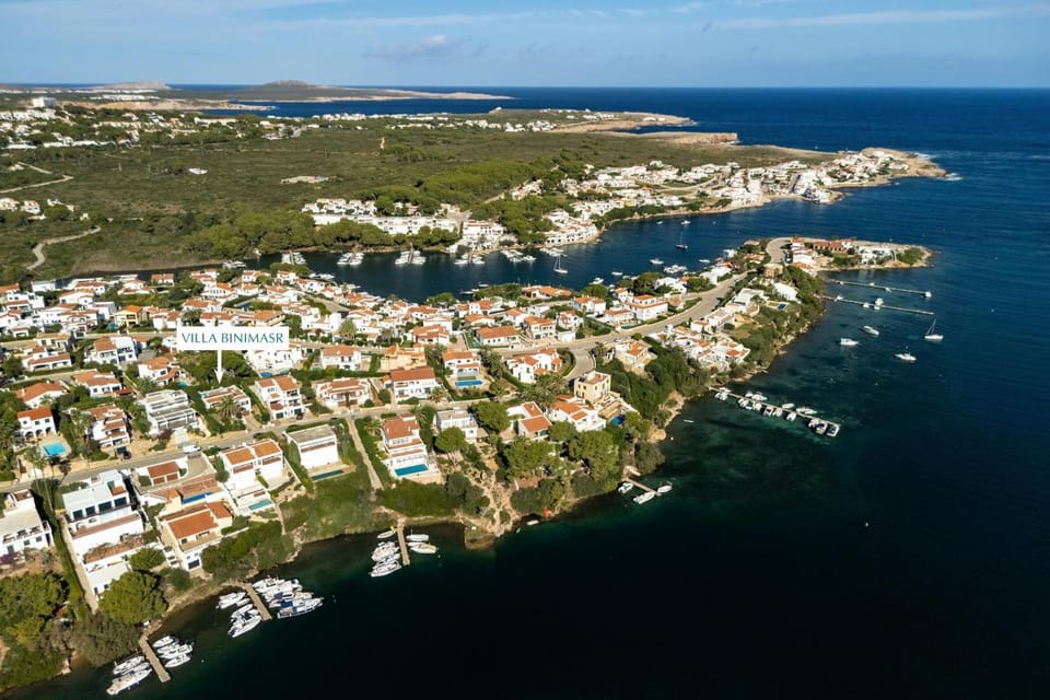 Nearby landmark, Natural landscape, Bird's eye view, Sea view