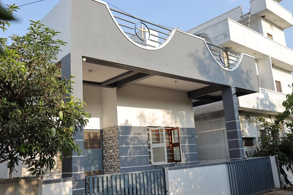 Property building, Facade/entrance
