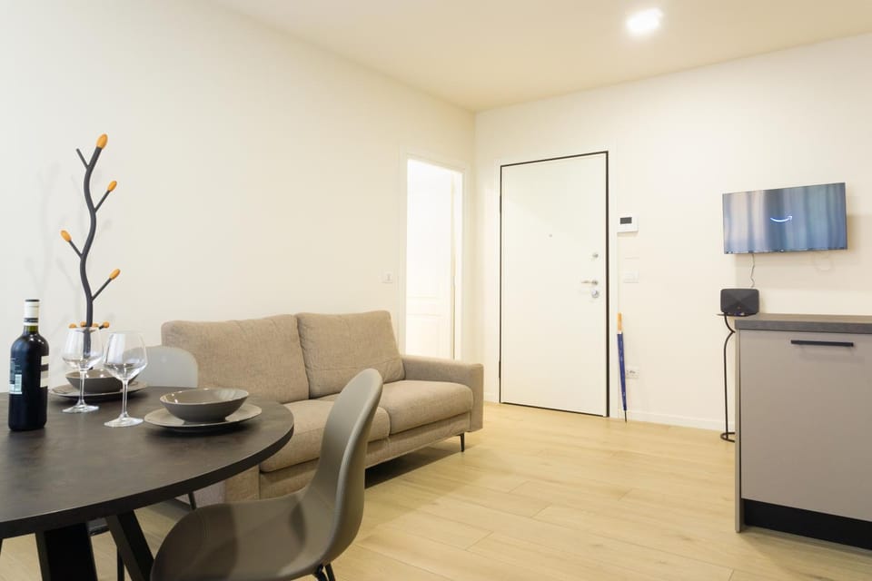 Marconi34 Homes - Fantasìa - Luxury near the Station Apartment in Bologna