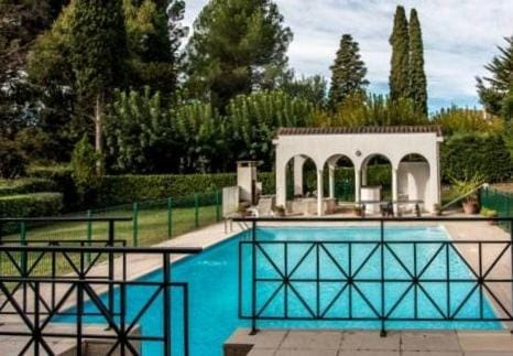 Manoir de Duke II - Piscine, patio, clim, parking Apartment in Mougins