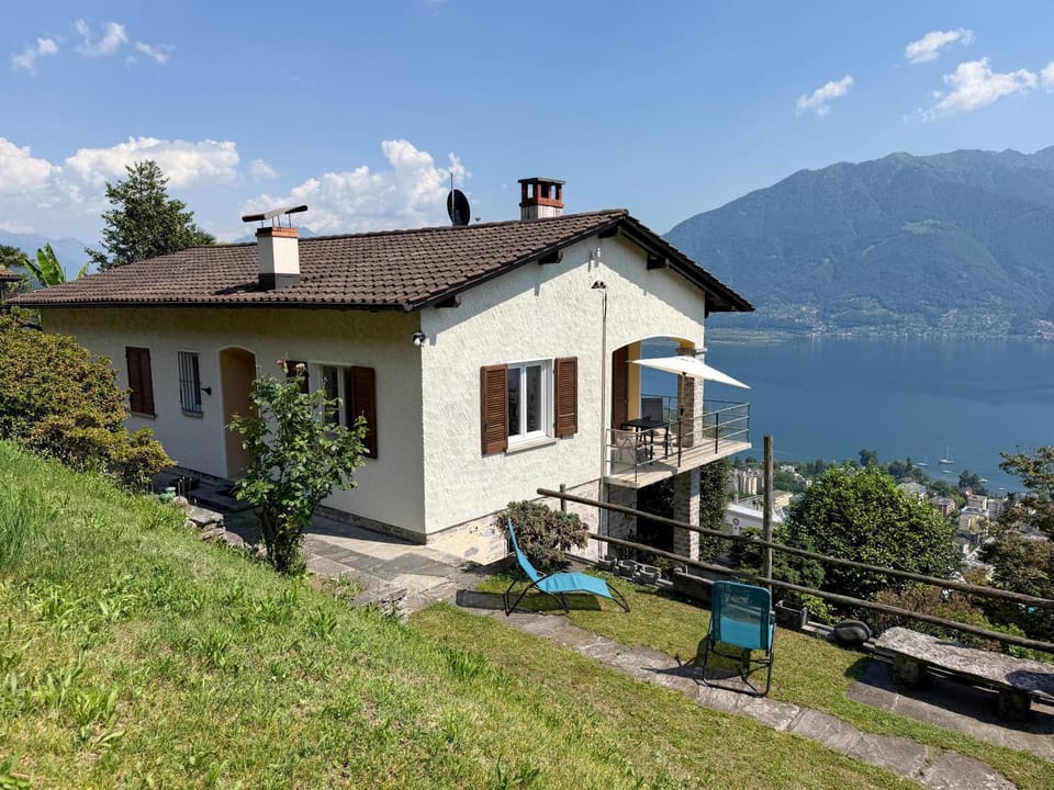 Casa Betulla by HolAp SA House in Locarno