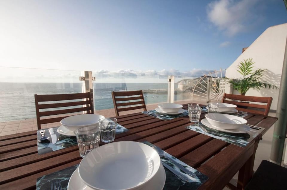 Terrace Penthouse Las Canteras beach Apartment in Las Palmas de Gran Canaria