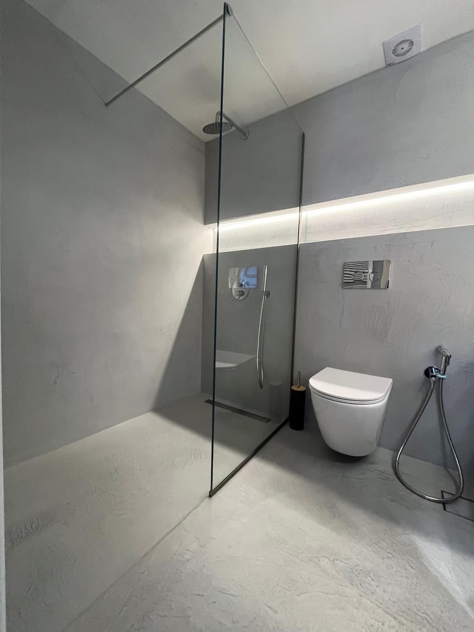 Shower, Toilet, Bathroom