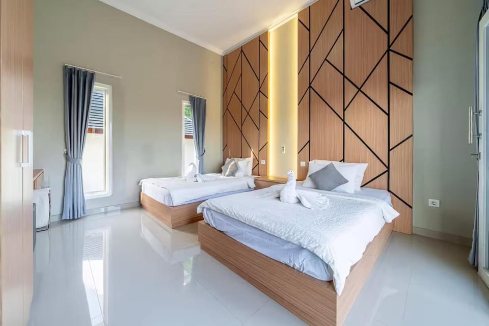 Modern 3BDR Villa - Between Canggu & Seminyak Villa in North Kuta
