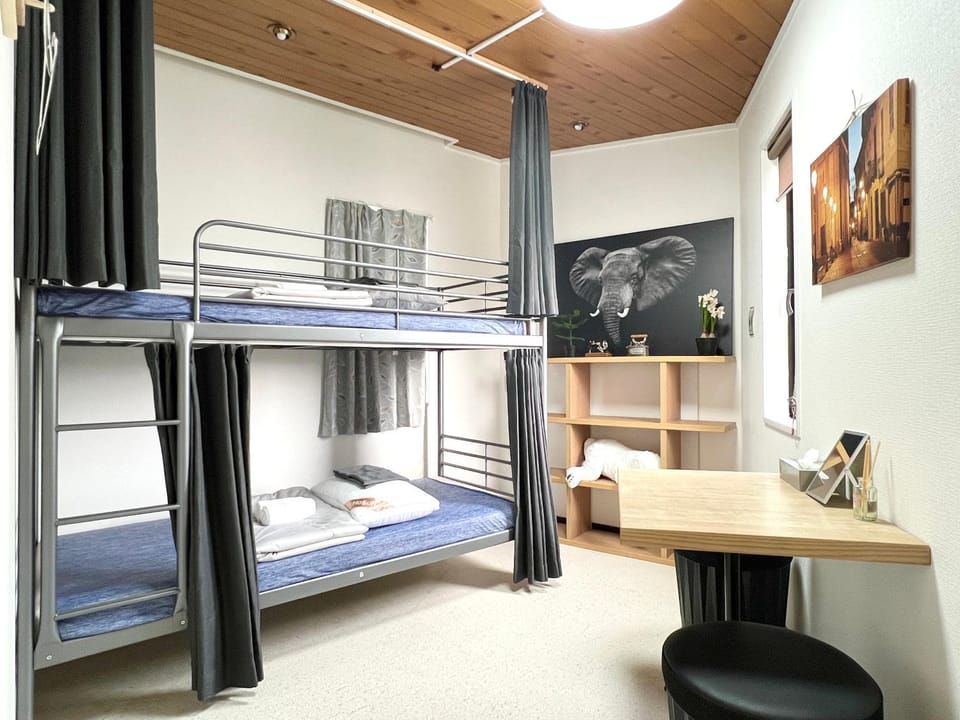 bunk bed