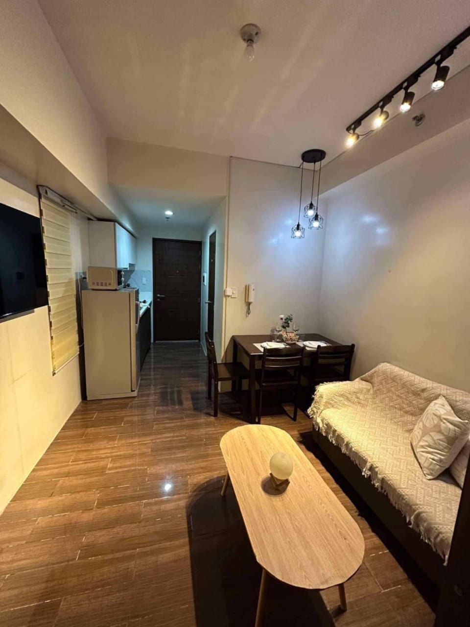 AIR Residences Makati Holiday Home Apartment in Makati