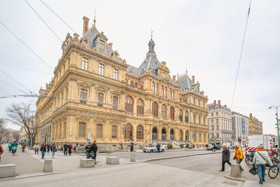 Spacieux et Charmant à Cordeliers Apartment in Lyon
