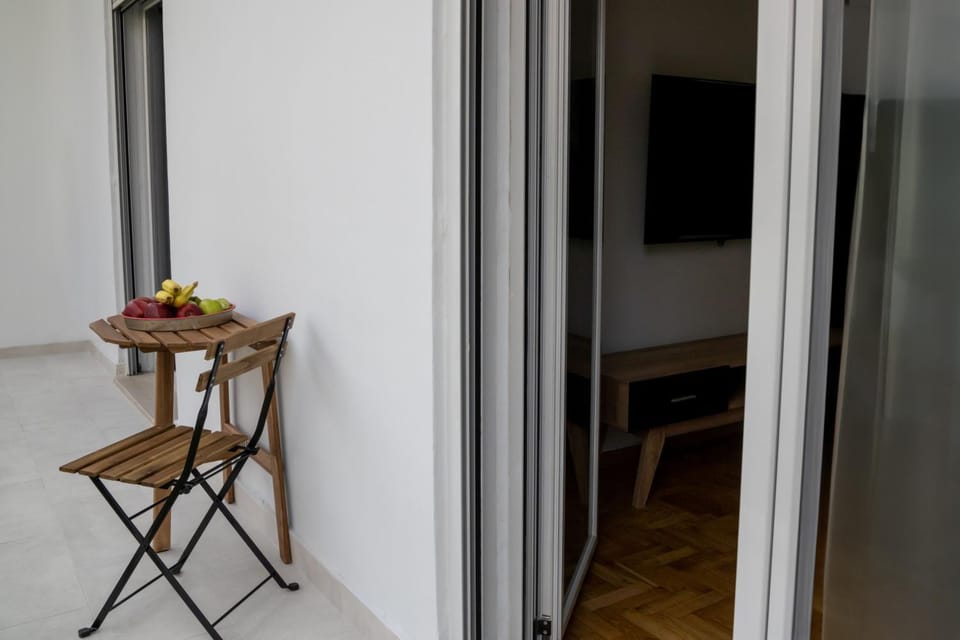 Property building, Balcony/Terrace
