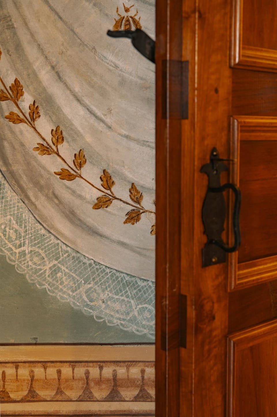 Urbino Apartments - Palazzo Paltroni Suite Apartment in Urbino