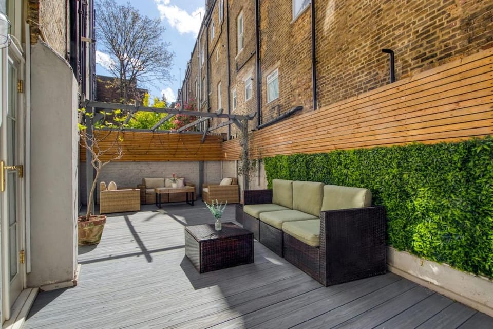 Patio, Garden, Seating area