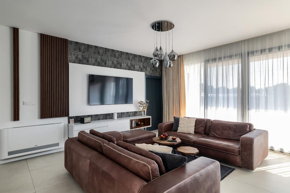 Communal lounge/ TV room, Living room