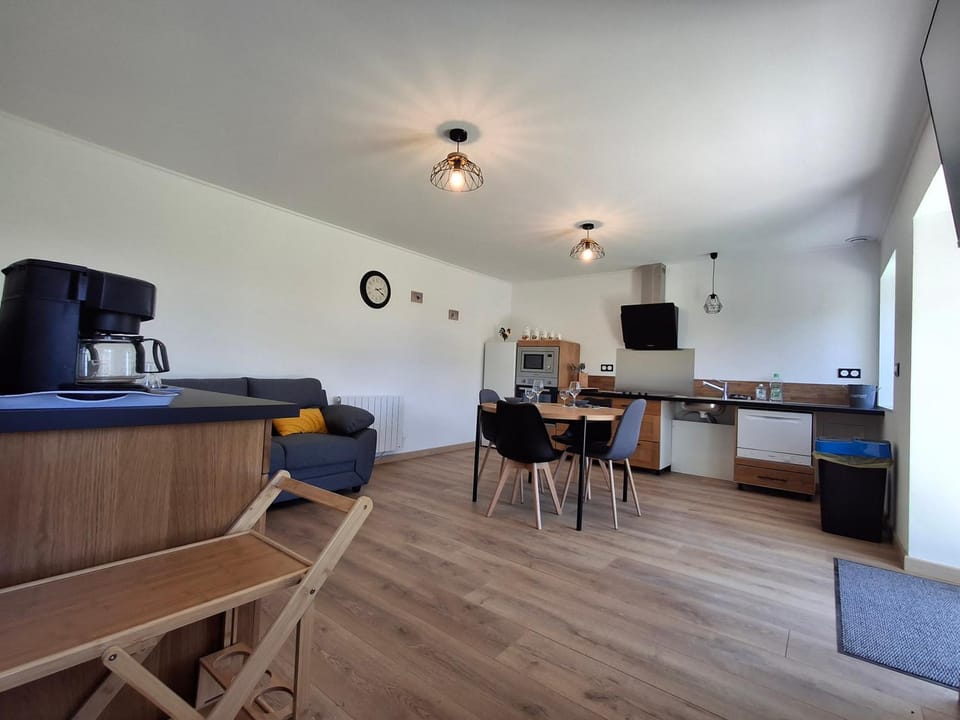 Kitchen or kitchenette, Living room, Dining area