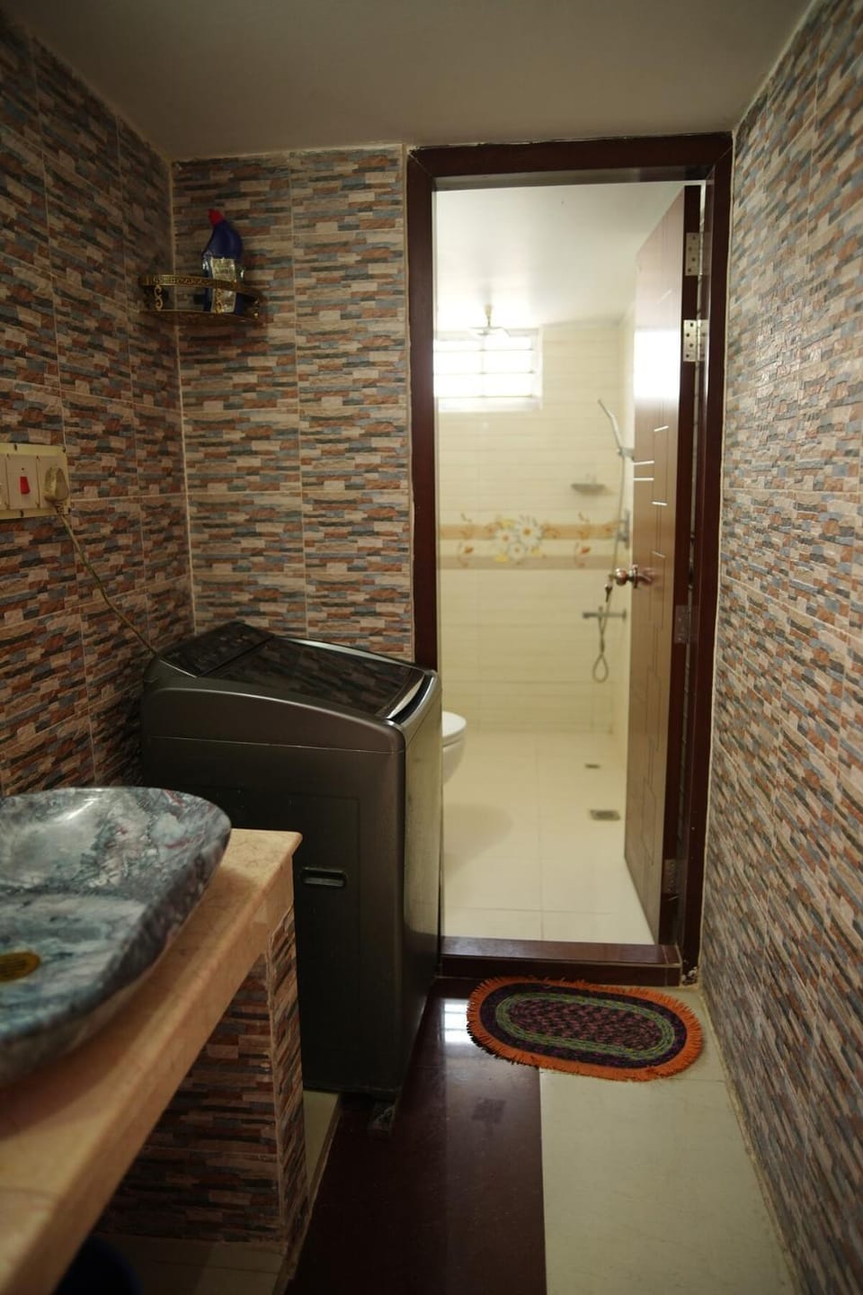 Stylish 3BR Furnished Apartment with Bathtub, AC & Balcony in Jigatola Near Dhanmondi Apartment in Dhaka