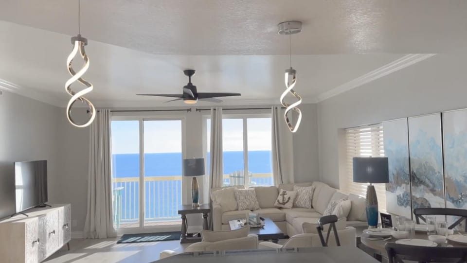 Calypso 1-1709 by Emerald Coast Retreats Apartment in Panama City Beach