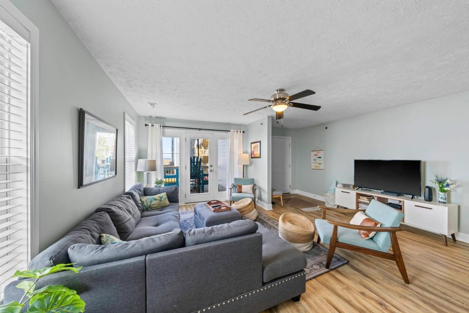 Sea Drift 102 by Carolina Beach Realty Apartment in Carolina Beach