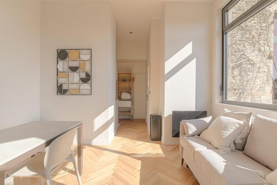 Studio confortable avec terrasse, Ecully Apartment in Lyon